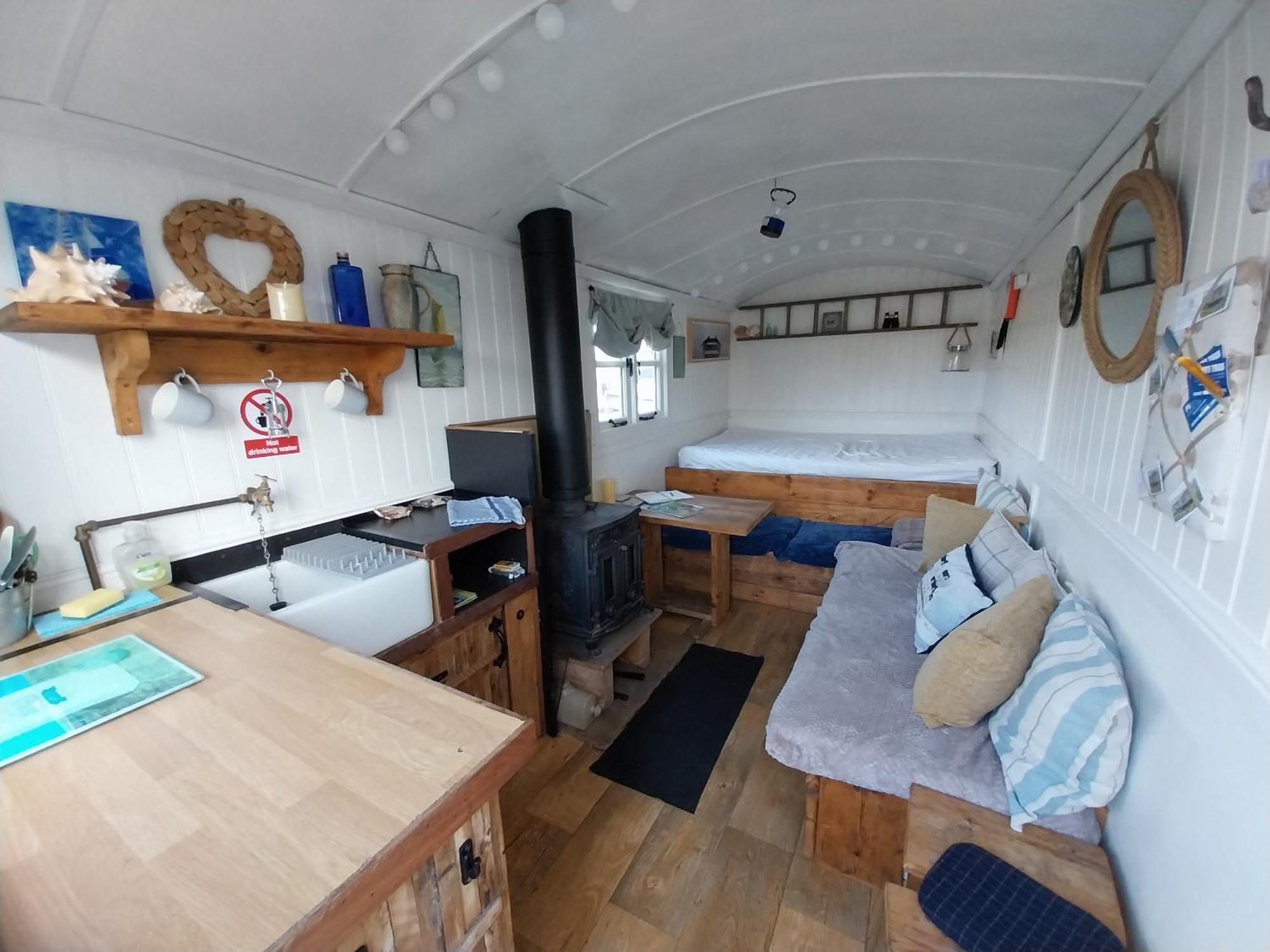 Meadowbeck - Shepherd Huts Fylingdales Exterior foto